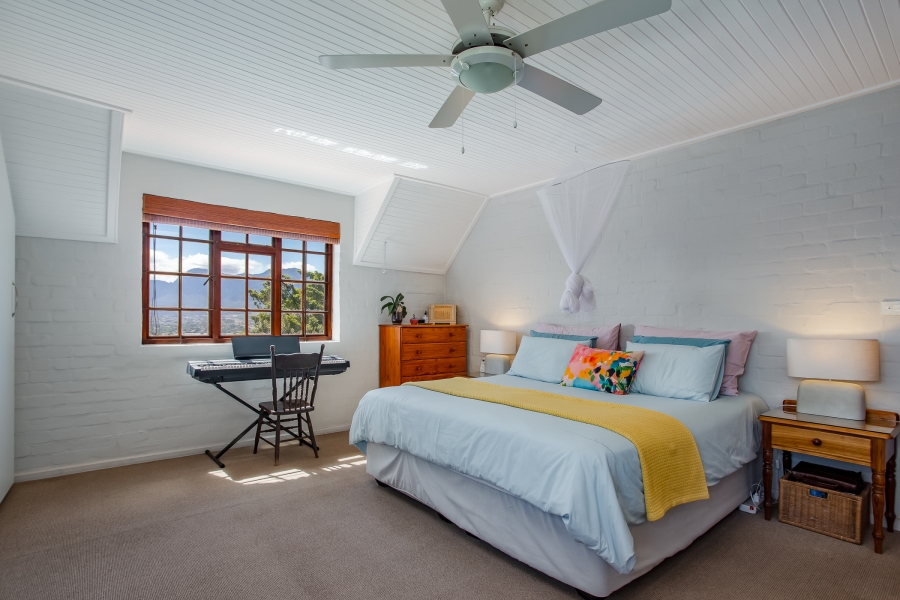 4 Bedroom Property for Sale in Bertville Western Cape